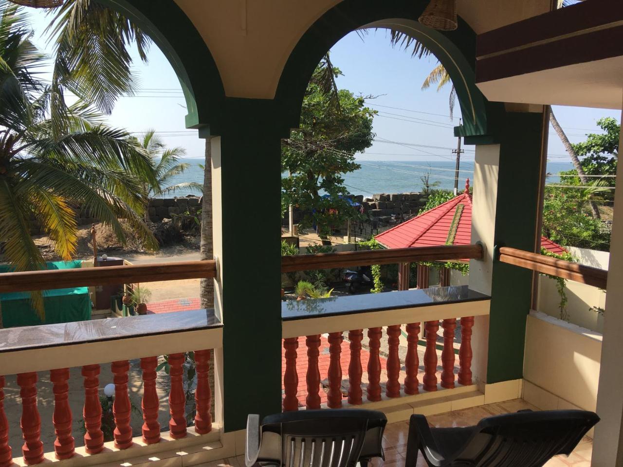 Sunset Beach Villa Cherai Kochi Buitenkant foto